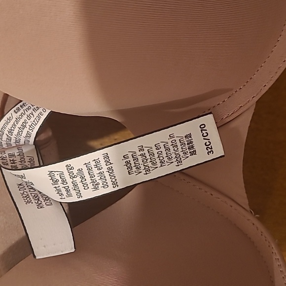 Like new - Picture 2 of 3